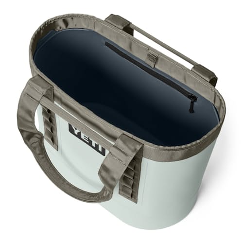 laydown image of Camino Carryall 35L Tote
