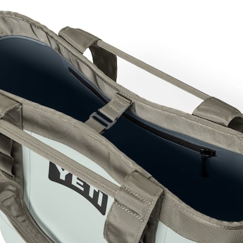 laydown detail image of Camino Carryall 35L Tote