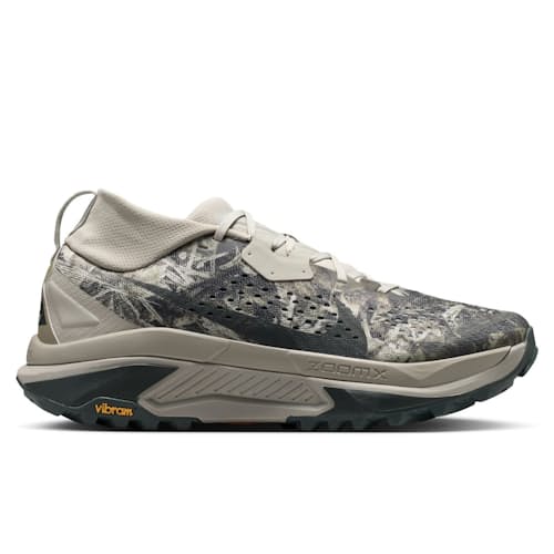 laydown image of ACG Zegama Trail