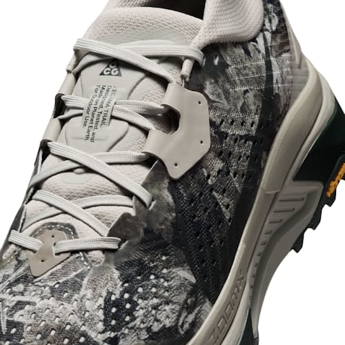 laydown detail image of ACG Zegama Trail