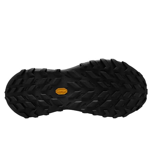 laydown image of ACG Zegama Hike