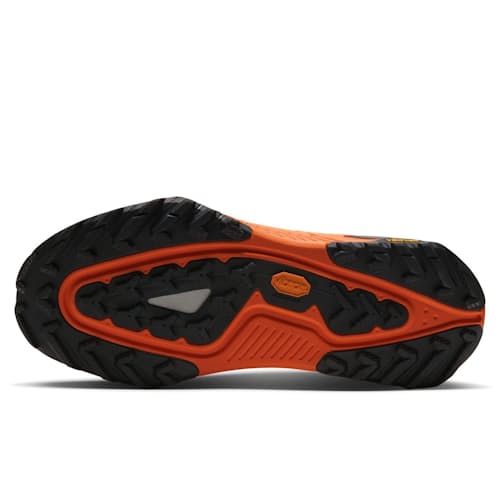 laydown image of ACG Zegama Trail GTX