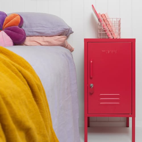 lifestyle image of The Shorty Locker