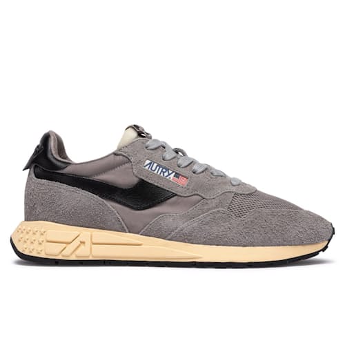 laydown image of Reelwind Trainer Sneaker