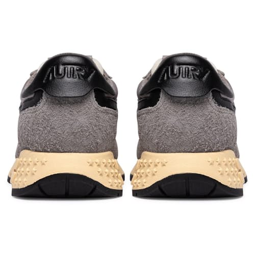 laydown image of Reelwind Trainer Sneaker