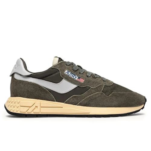 laydown image of Reelwind Trainer Sneaker