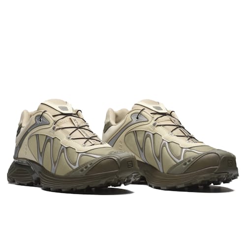 laydown image of XT-Whisper GTX Sneaker