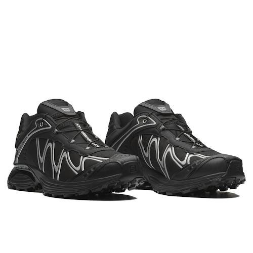 laydown image of XT-Whisper GTX Sneaker