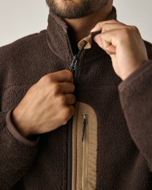 on model image of Tahr Fleece Jacket