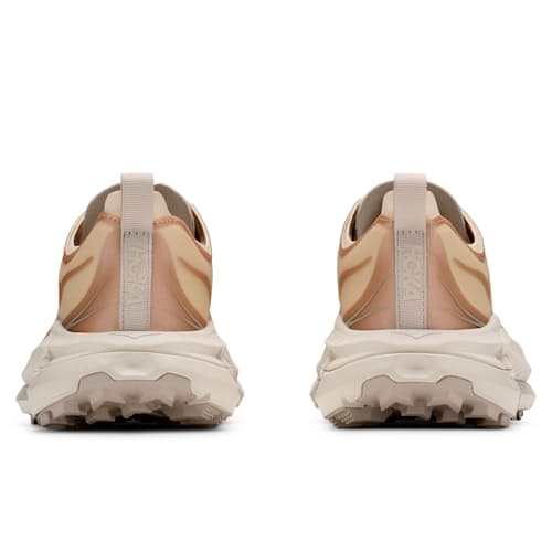 laydown image of Mafate Speed 4 Lite Trail Sneaker