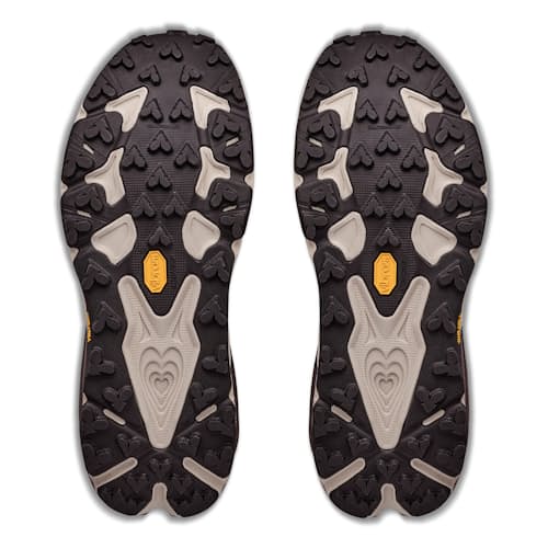 laydown image of Speedgoat 7 GTX Trail Sneaker