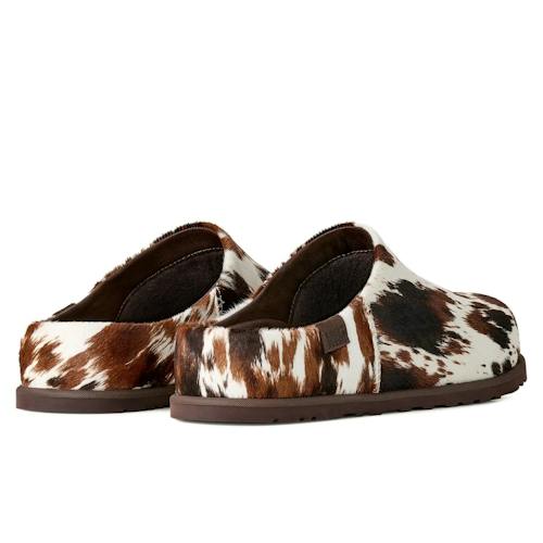 laydown image of Otzo Western Clog