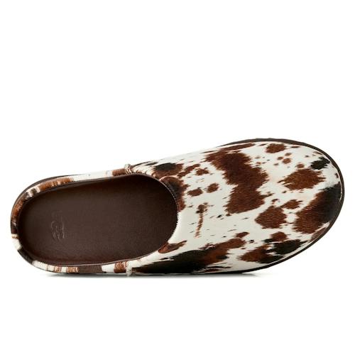 laydown image of Otzo Western Clog