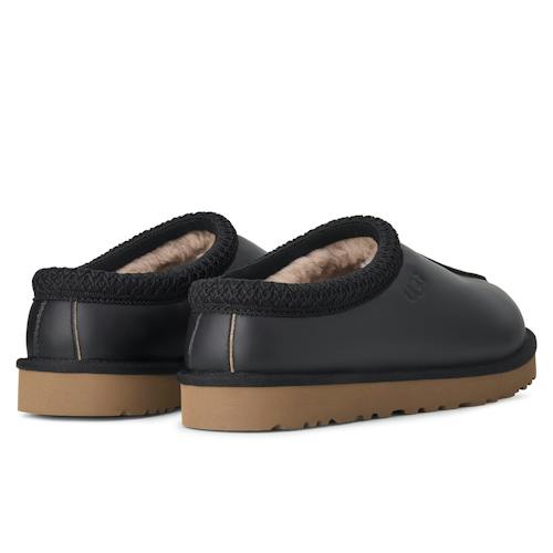 laydown image of Tasman Slipper