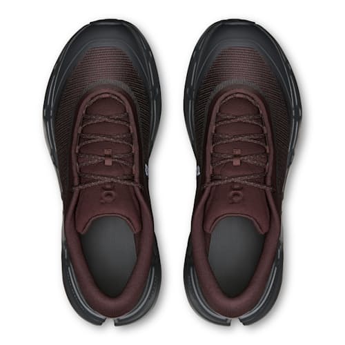 laydown image of Cloudsoma Hiking Sneaker