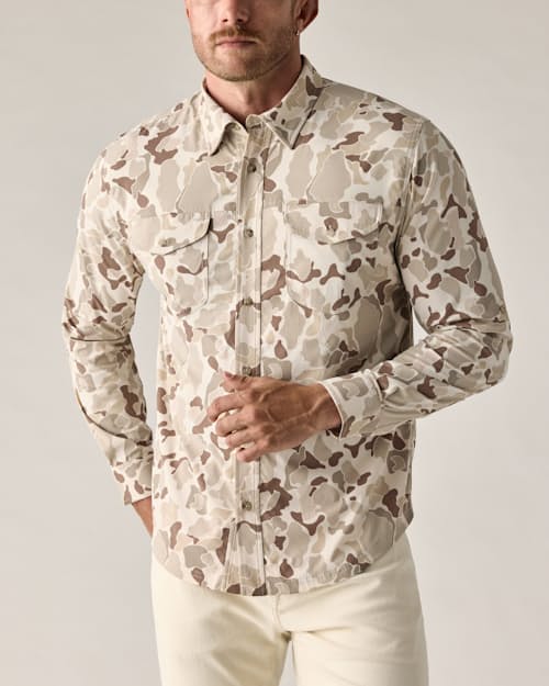 on model image of Gulfstream Performance Shirt
