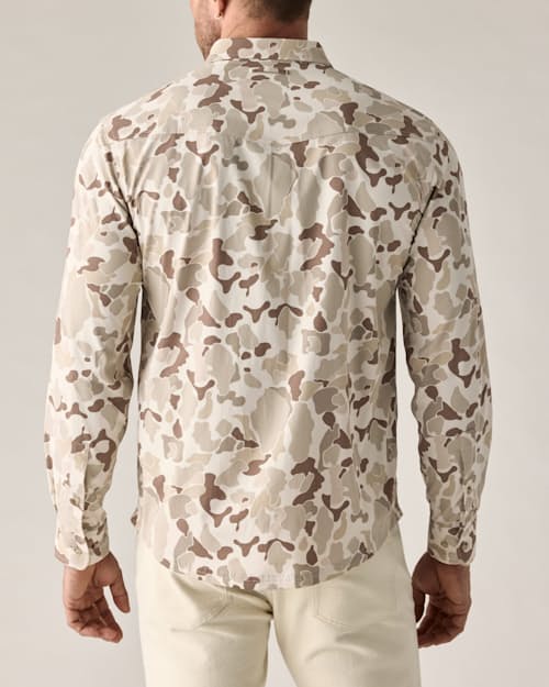 on model image of Gulfstream Performance Shirt