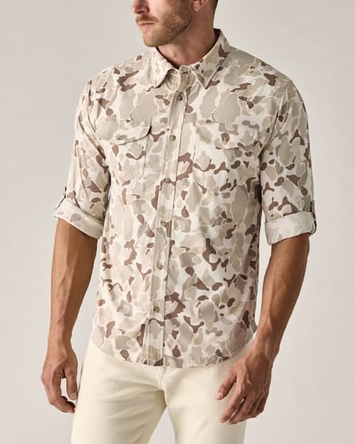 on model image of Gulfstream Performance Shirt