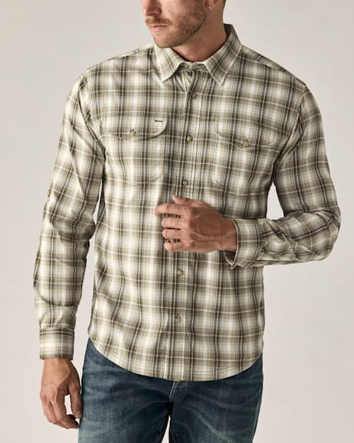 on model image of Gulfstream Performance Shirt