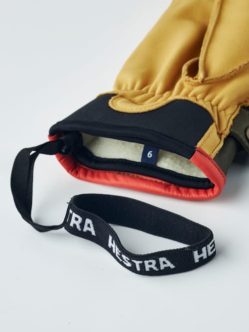 laydown detail image of Wakayama Leather Glove