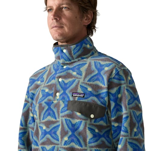 on model image of Lightweight Synchilla Snap-T Fleece Pullover