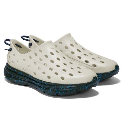 laydown image of Revive Active Recovery Shoe