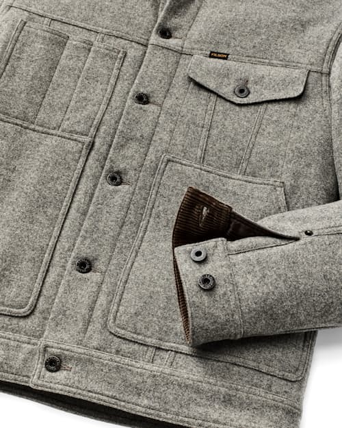 laydown detail image of Spokane Insulated Short Cruiser