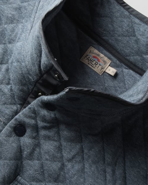 laydown detail image of Epic Fleece Quilted Pullover
