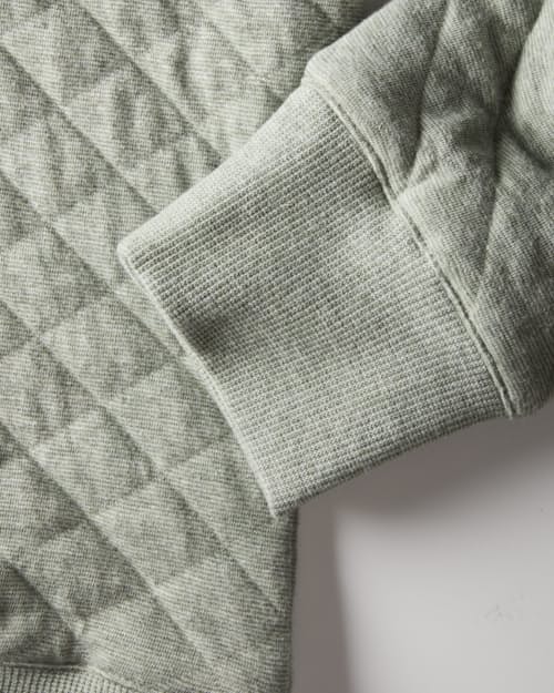 laydown detail image of Epic Fleece Quilted Pullover