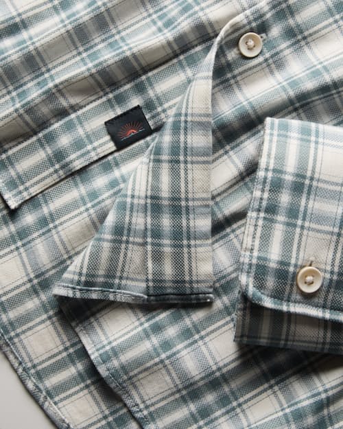 laydown detail image of Movement Monterey Shirt