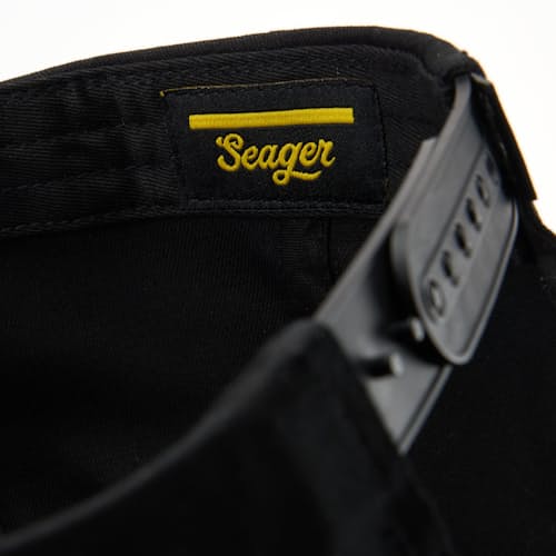 laydown detail image of Good Good Snapback