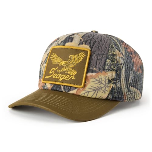 laydown image of Wingspan Trucker Snapback