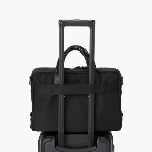 laydown detail image of Fusion A4 Liner HD Briefcase