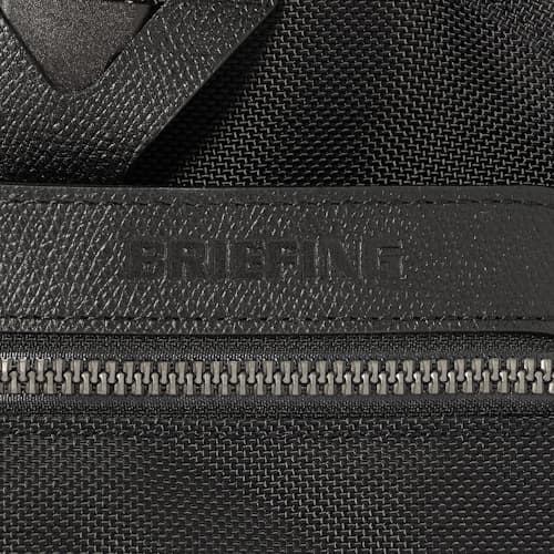 laydown detail image of Fusion Folding Garment Case