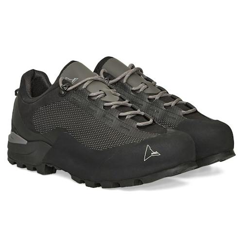 laydown image of Hida Low Winter Hiking Sneaker