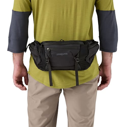 on model image of Dirt Roamer Waist Pack