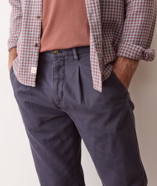 on model image of Relaxed Pleated Pant