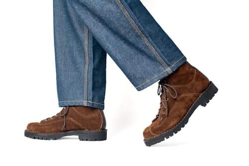 on model image of Saldatore Boots