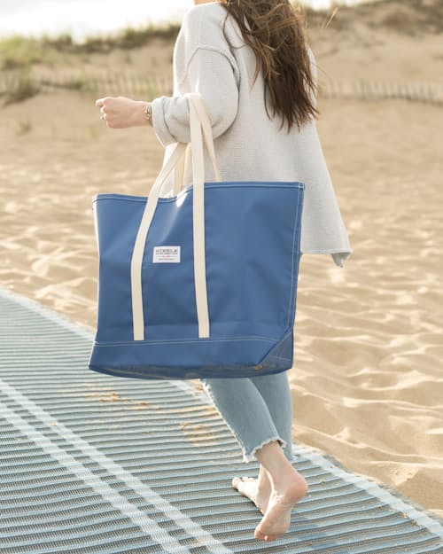 lifestyle image of Steeletex Beach Tote