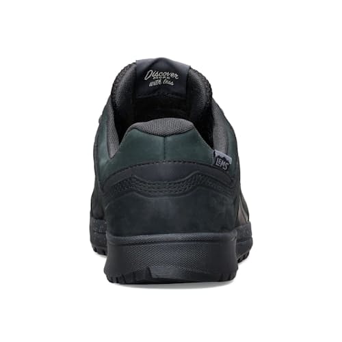 laydown image of Trail Thrasher Pro Waterproof