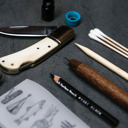 laydown image of Scrimshaw Knife Kit