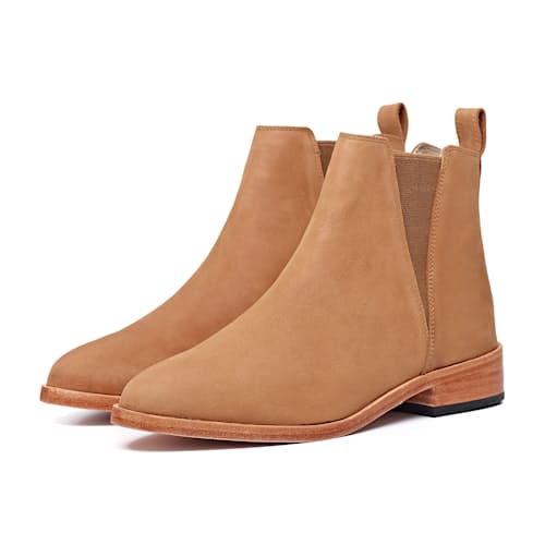 laydown image of Chelsea Boot - Women's