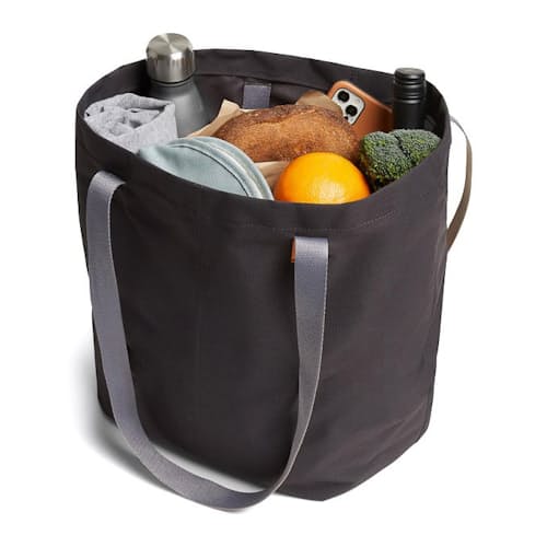 laydown image of Market Tote
