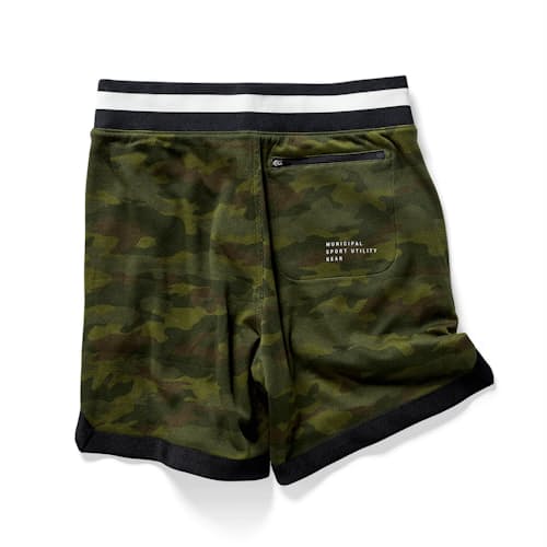 laydown image of Crossover Short - 8.5"