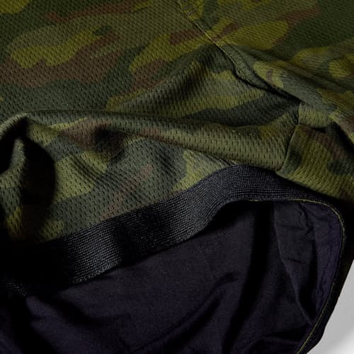 laydown image of Crossover Short - 8.5"