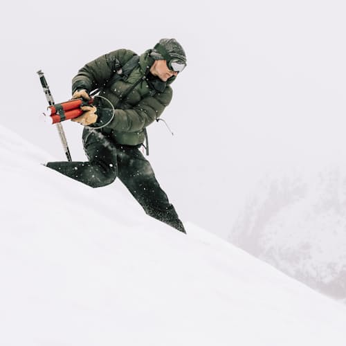 laydown image of Featherweight Down Jacket