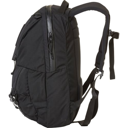 laydown image of Rip Ruck 24L