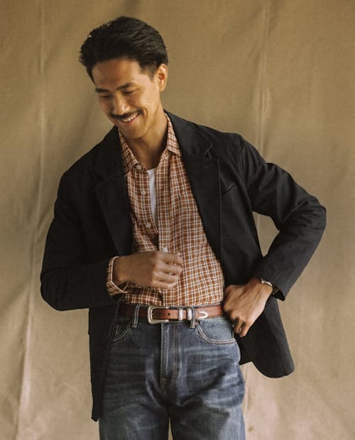 lifestyle image of Isles Linen Shirt