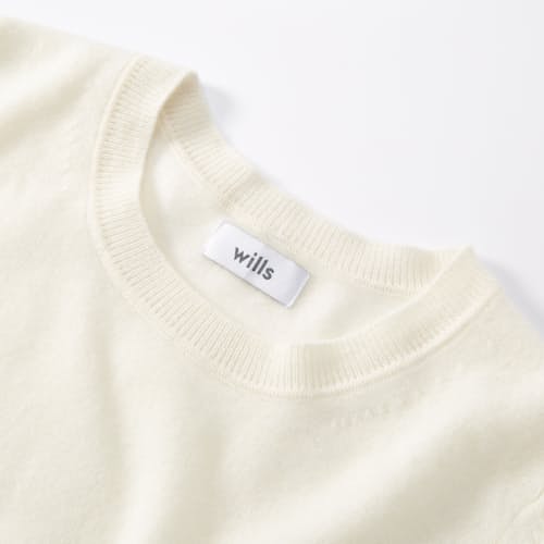 laydown image of Women's Brushed Cashmere Cropped Sweater