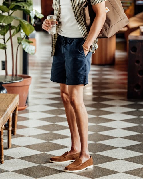 Asher is 6’2”, 175 lbs, and wearing size M